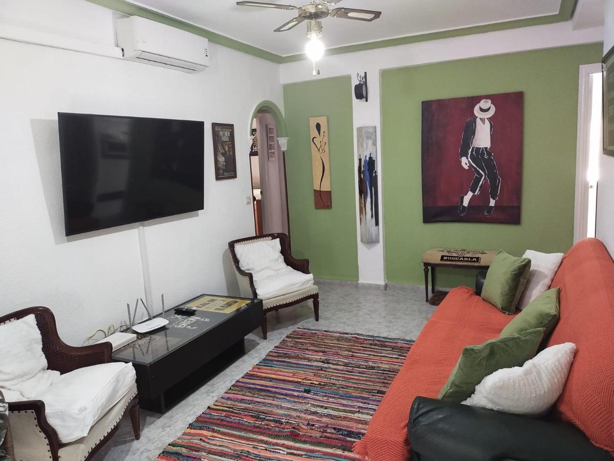 An Indian Bollywood Sevilla Experience - For Families, Couples & Business Trips Ngoại thất bức ảnh