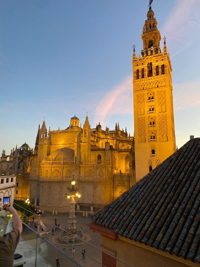 An Indian Bollywood Sevilla Experience - For Families, Couples & Business Trips Ngoại thất bức ảnh