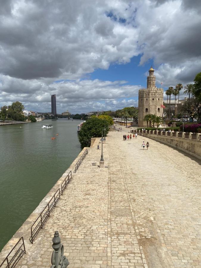 An Indian Bollywood Sevilla Experience - For Families, Couples & Business Trips Ngoại thất bức ảnh